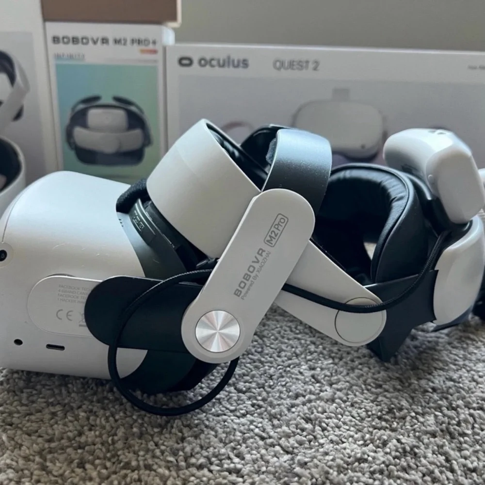 Oculus Standalone VR Headset White - Immersive Experience